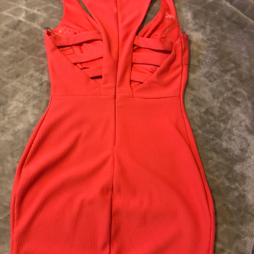 Dress - Picture 2 of 3